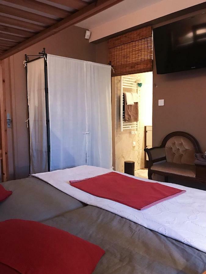 Le Jas Des Vignes Villa Lirac Kültér fotó